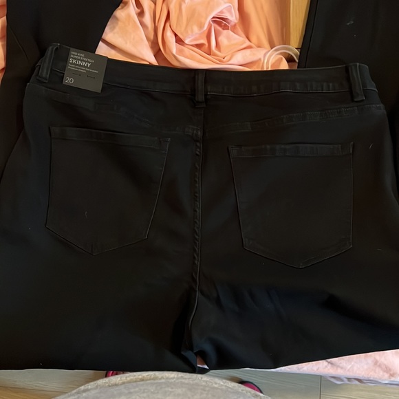BNWT-Lane Bryant-MID RISE SKINNY - BLACK Size 20 - Picture 5 of 5
